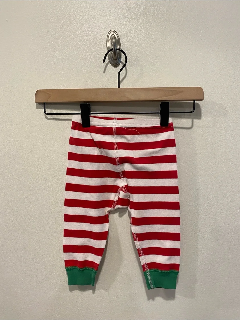 Hanna Andersson classic red and green organic pajama set size 75 12-18 Christmas